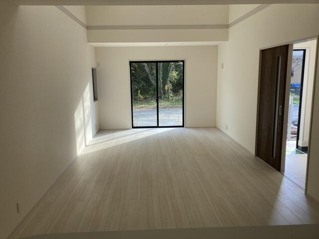 Brand New 4-Bedroom House 3