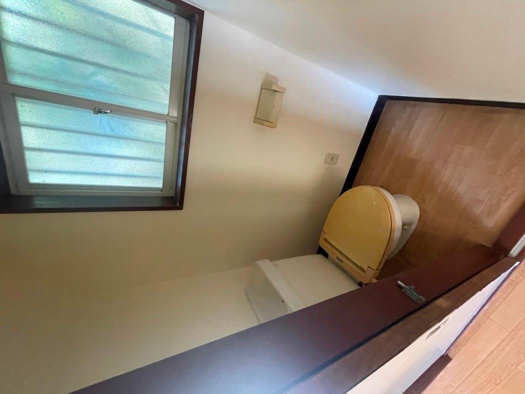 Charming 3-Bedroom House 8