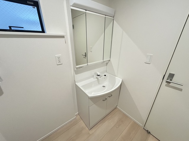 Brand New 4-Bedroom House in Kunimatsucho 4