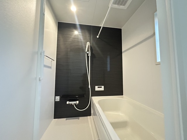 Brand New 4-Bedroom House in Kunimatsucho 3