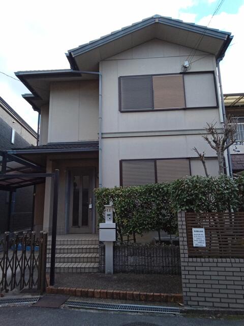 Well-Kept 4-Bedroom House in Oka hommachi 1