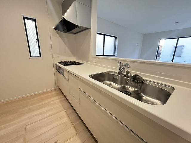 Brand New 4-Bedroom House in Kunimatsucho 1