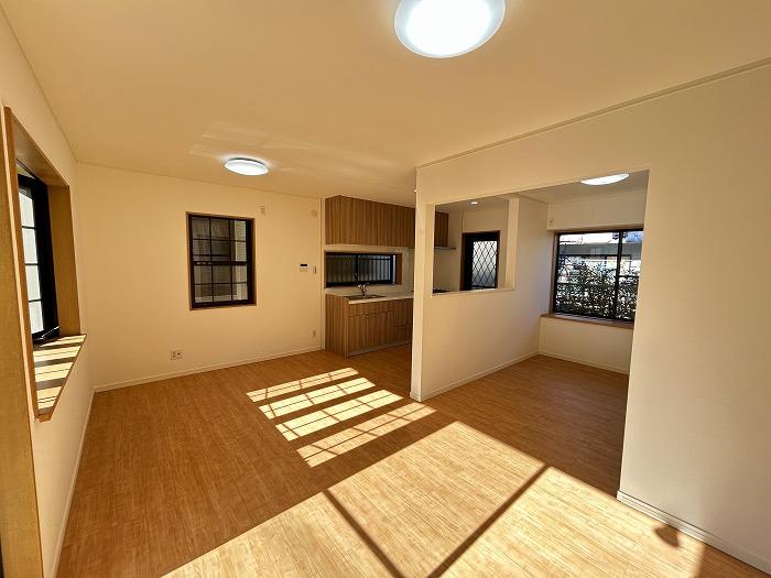 3-Bedroom House with a Garden in Ontacho 1