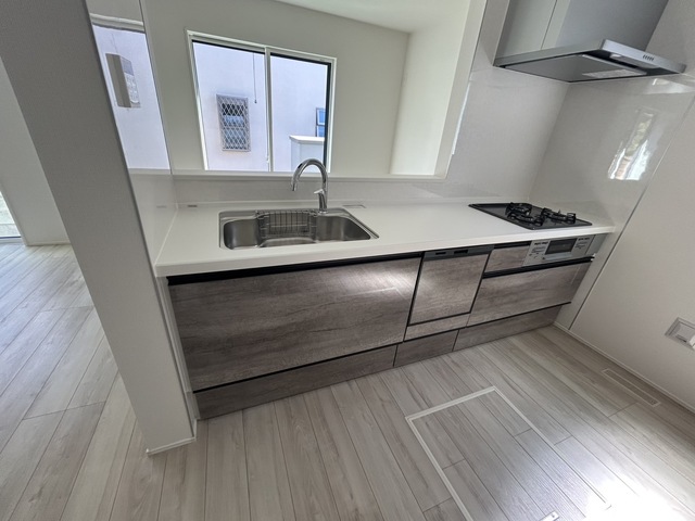 Brand New 3-Bedroom House in Matsugaoka 2