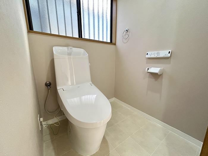 3-Bedroom House with a Garden in Ontacho 6