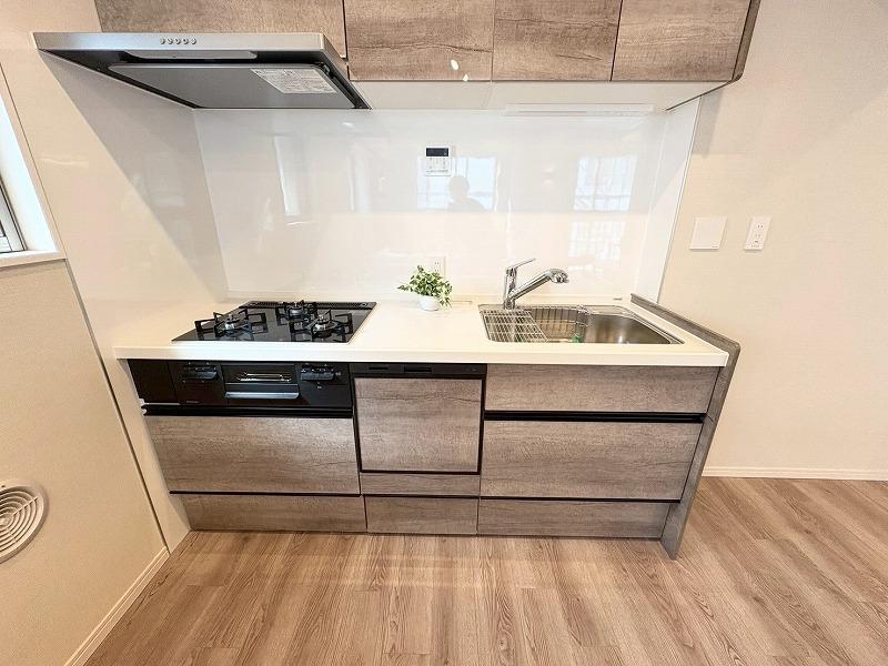 2-Bedroom Condo in Hanasakicho(4-7-chome) 3