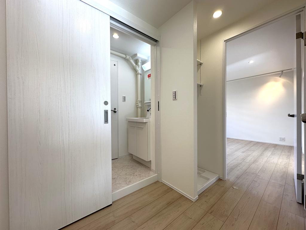 Classic 2-Bedroom Condo in Sayamadai 7