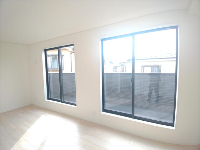 Brand New 4-Bedroom House in Uegoyata 6