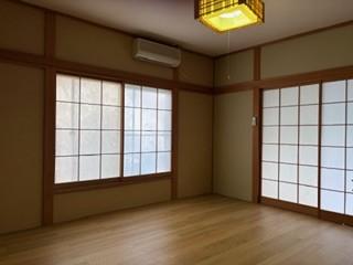 Classic 2-Bedroom House 2