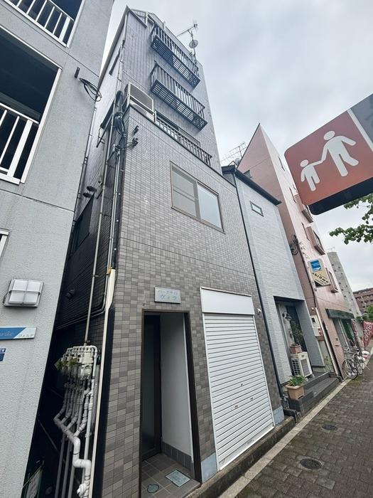 Charming Property in Nishidai(1-chome) 0