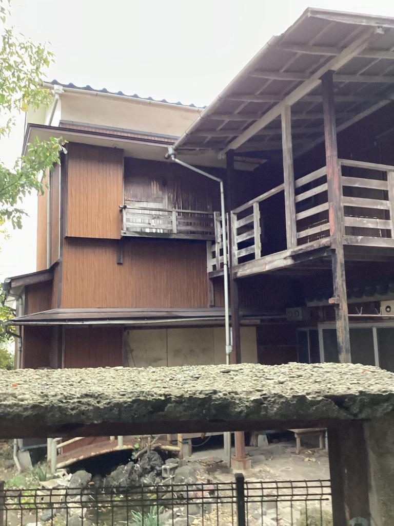 Well-Kept 6-Bedroom House in Funakoshicho 1
