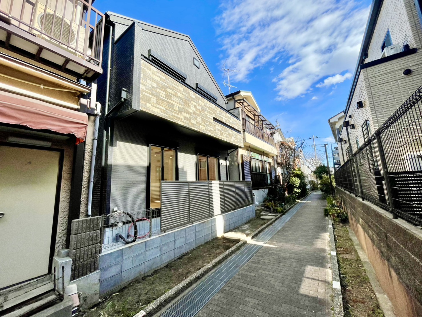 Brand New 3-Bedroom House in Minamioizumi 5
