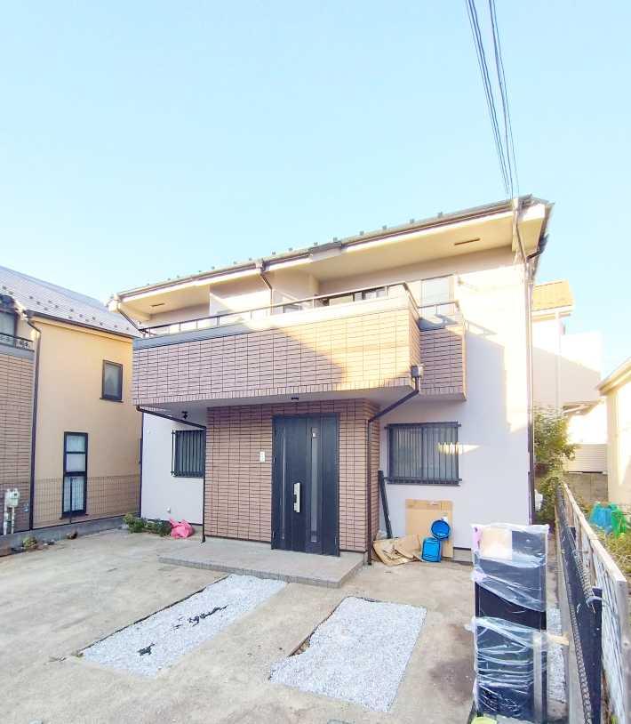 3-Bedroom House in Soshigaya 1