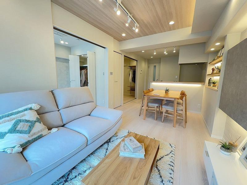 Vintage 2-Bedroom Condo Near Station in Tamagawa 1