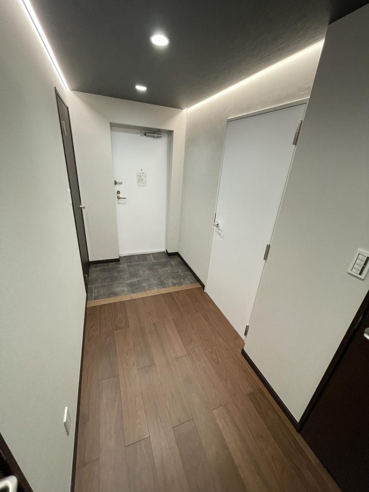 Spacious 2-Bedroom Condo Near Station in Tsurumi 6