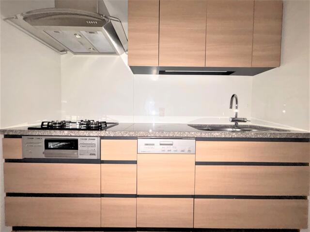 2-Bedroom Condo in Kaminoge 8