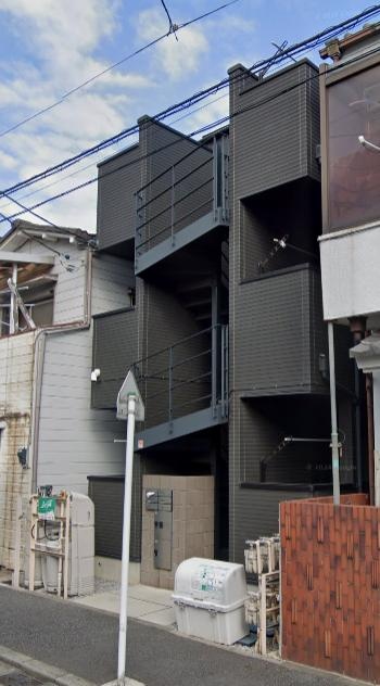 Modern Studio Property in Nakamuracho 0