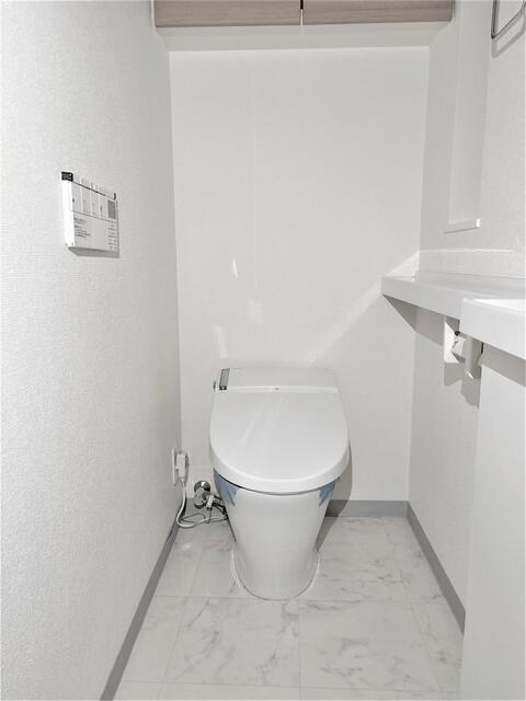 2-Bedroom Condo in Kaminoge 9