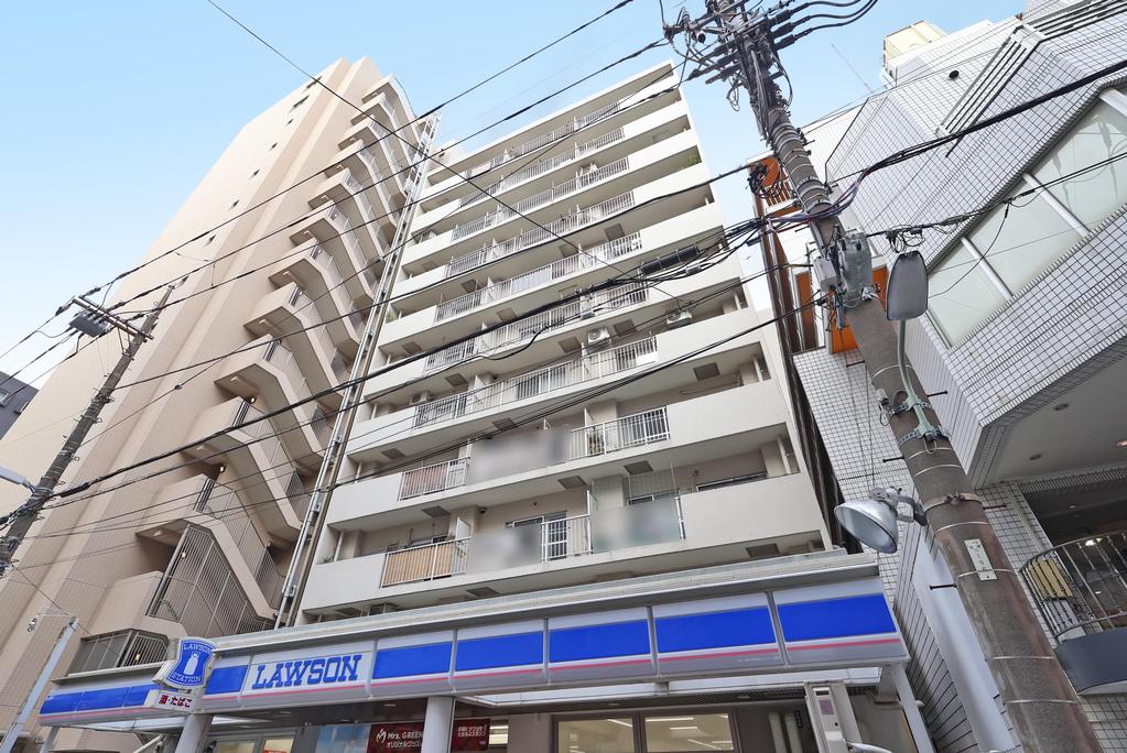 Classic 1-Bedroom Condo Near Station in Ebara 4