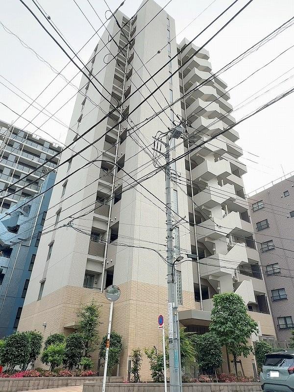 1-Bedroom Condo Near Station in Minamiotsuka 9