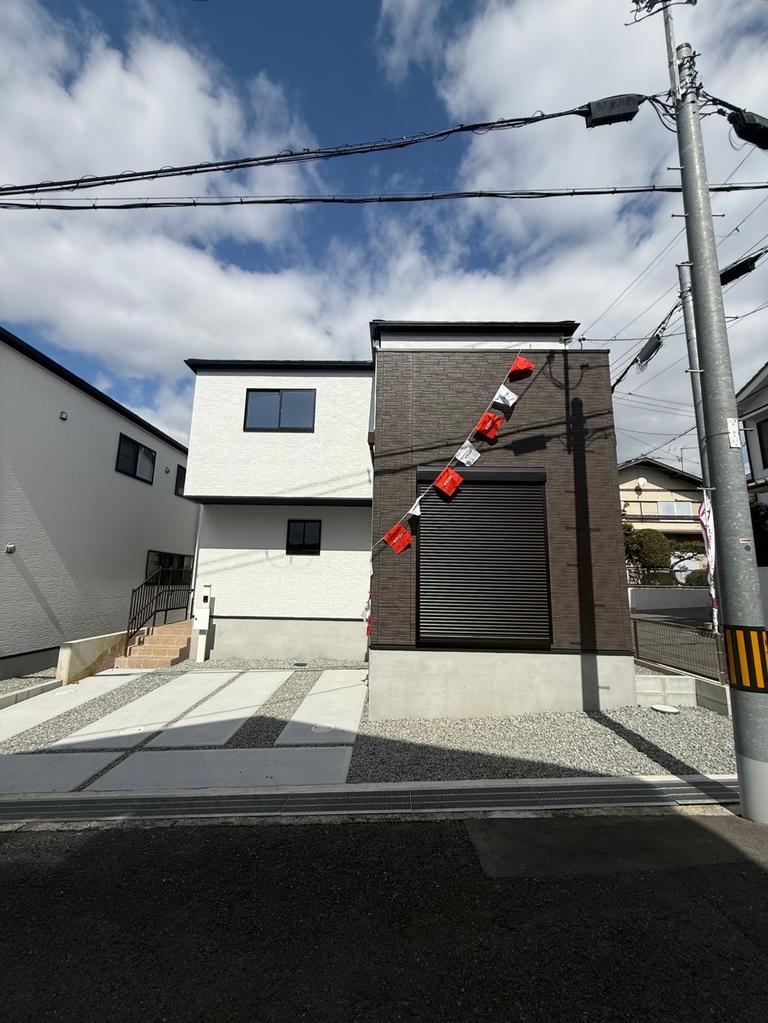 Brand New 4-Bedroom House in Asahigaoka 0