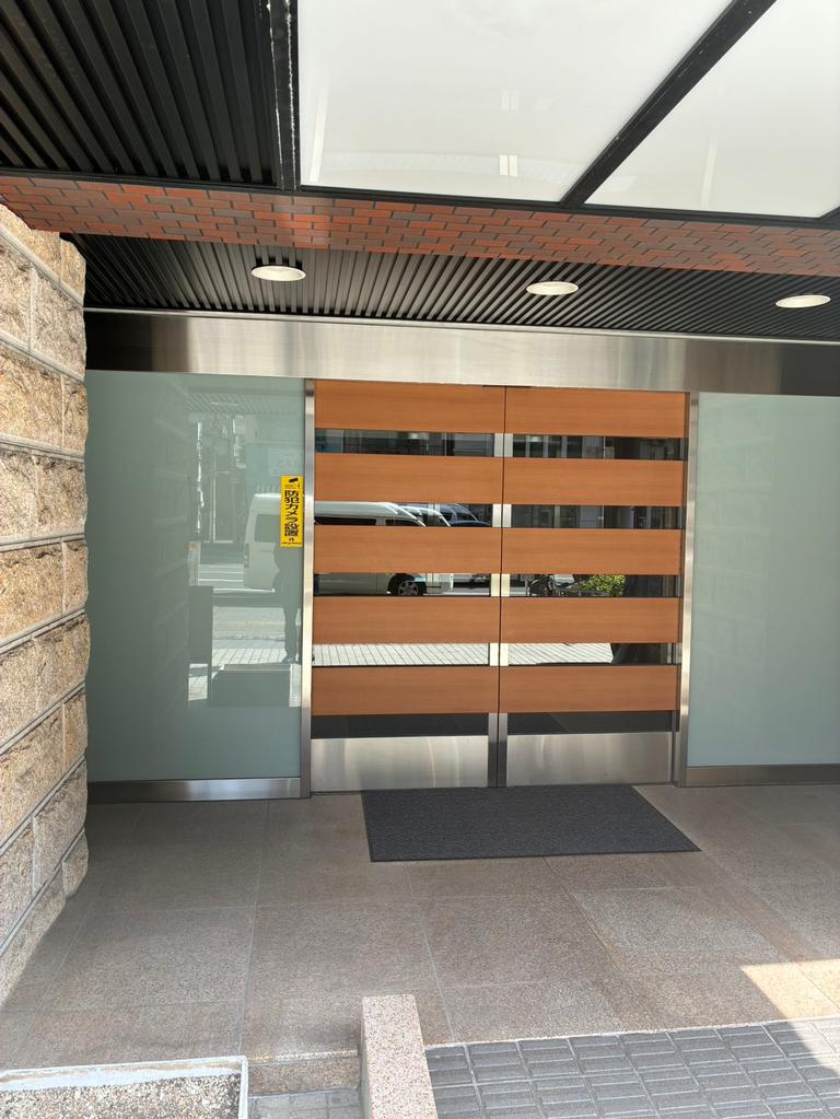 Vintage 2-Bedroom Condo Near Station in Kawarayamachi 0