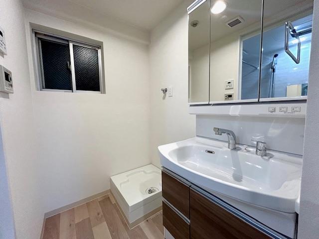 Well-Kept 3-Bedroom Condo in Saidaiji kitamachi 2