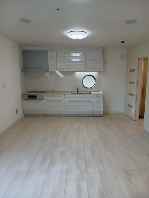 Modern 1-Bedroom House in Mutsuraminami 3