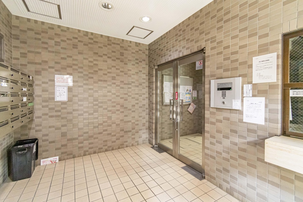 Vintage Studio Condo in Hiyoshihoncho 3