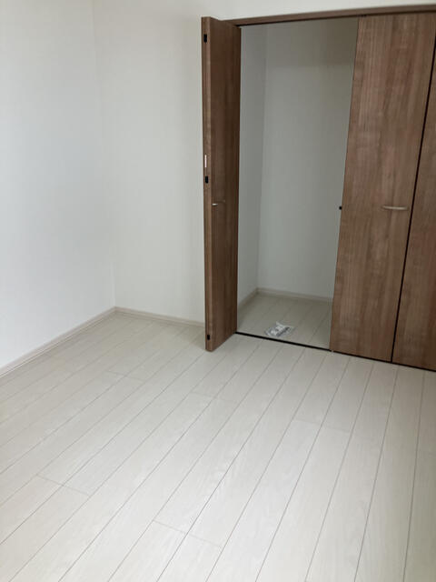 Classic 4-Bedroom House in Kita20-johigashi 7