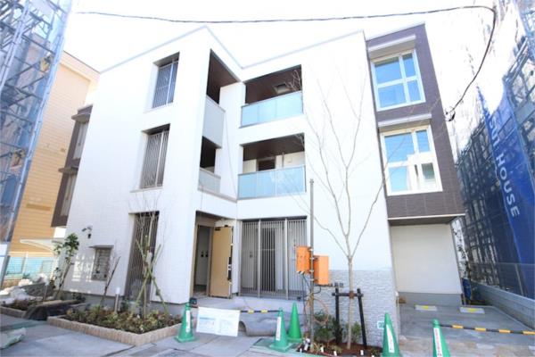 フォンターナ鈴谷 1