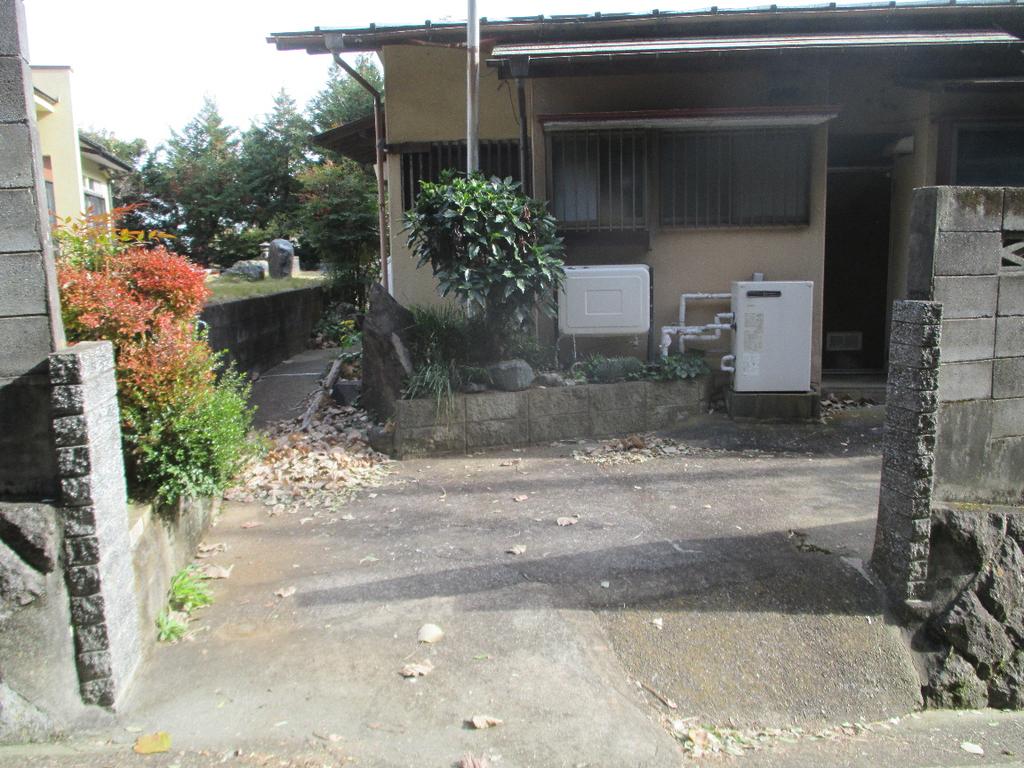 Classic 4-Bedroom House in Sannomiya 2