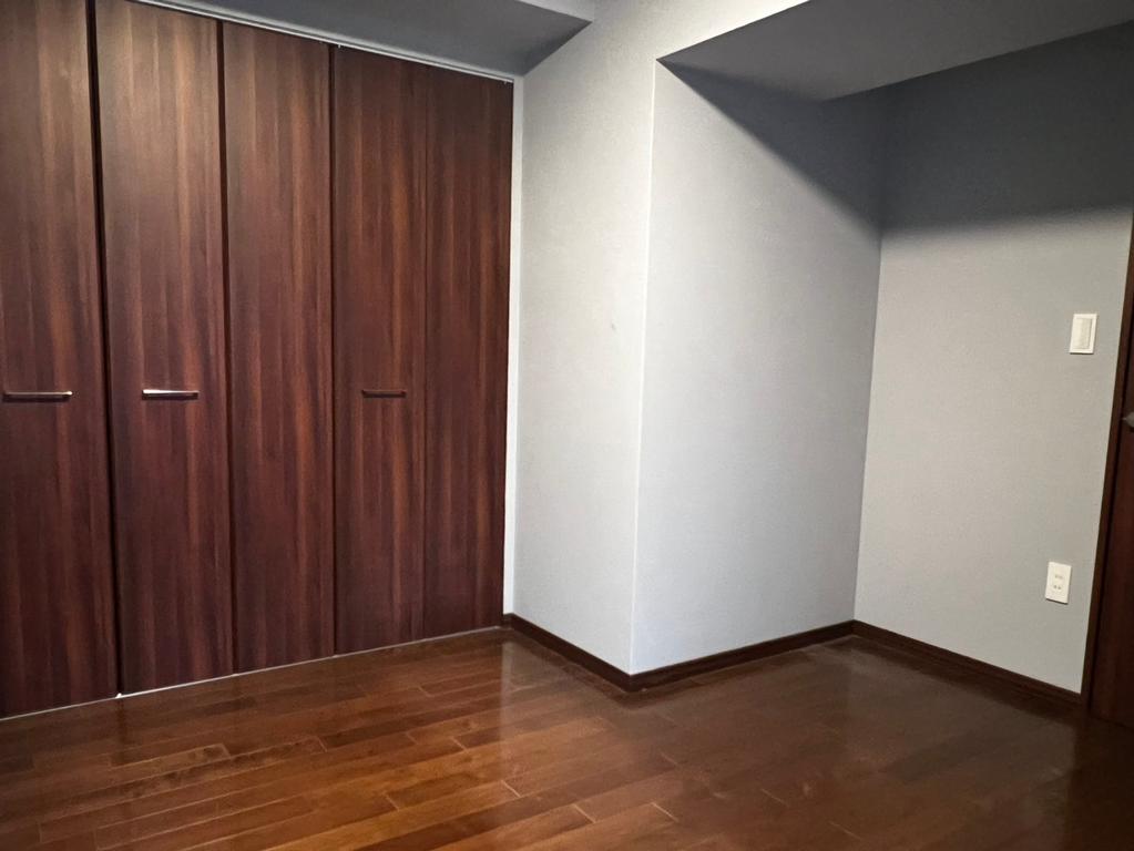 2-Bedroom Condo Near Station in Kyomachibori 8