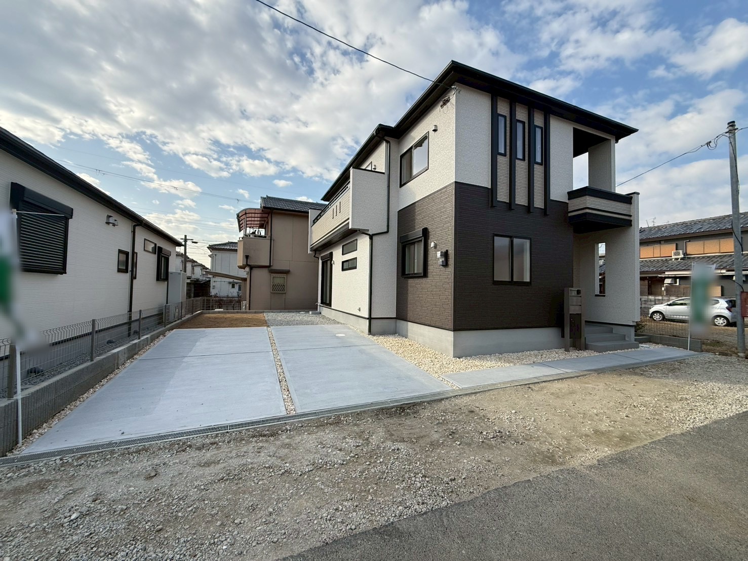 Brand New 4-Bedroom House Near Station in Kasa 7