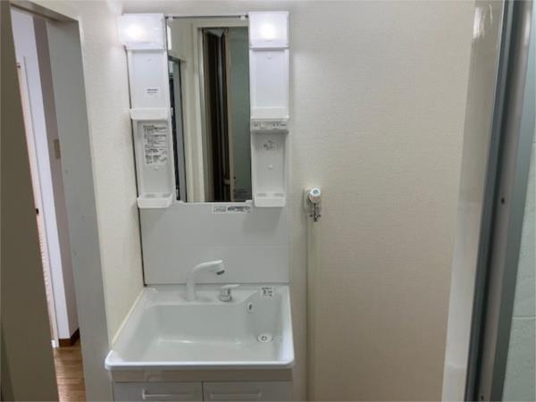 パインニードル 8