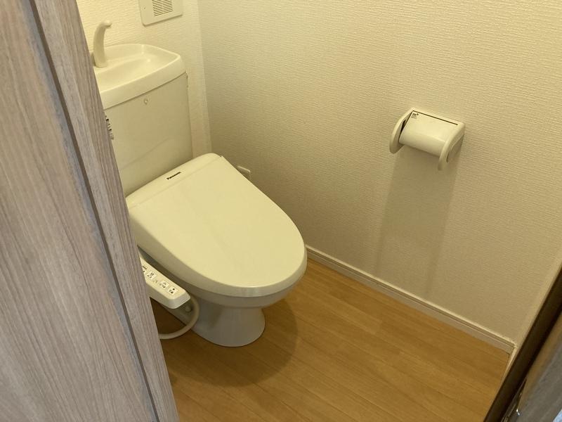 フロントハウス 7