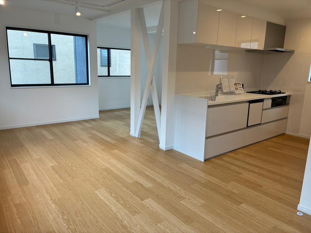 4-Bedroom House in Minamitokiwadai 1