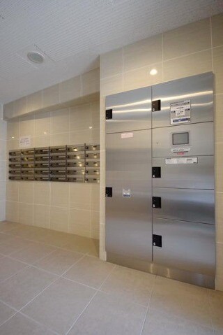 Modern Studio Condo Near Station in Minamisenju 6