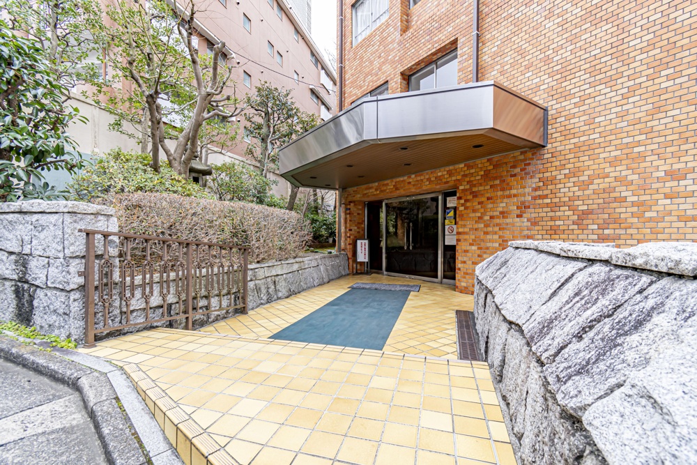 Well-Kept Studio Condo Near Station in Akasaka akasakabizutawa(chikai.kais 7