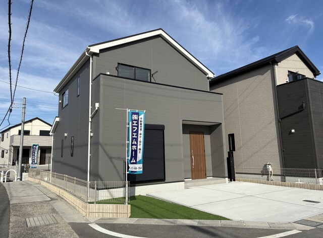 Brand New 4-Bedroom House in Furuichicho 0