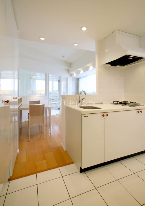 カスタリア銀座 3