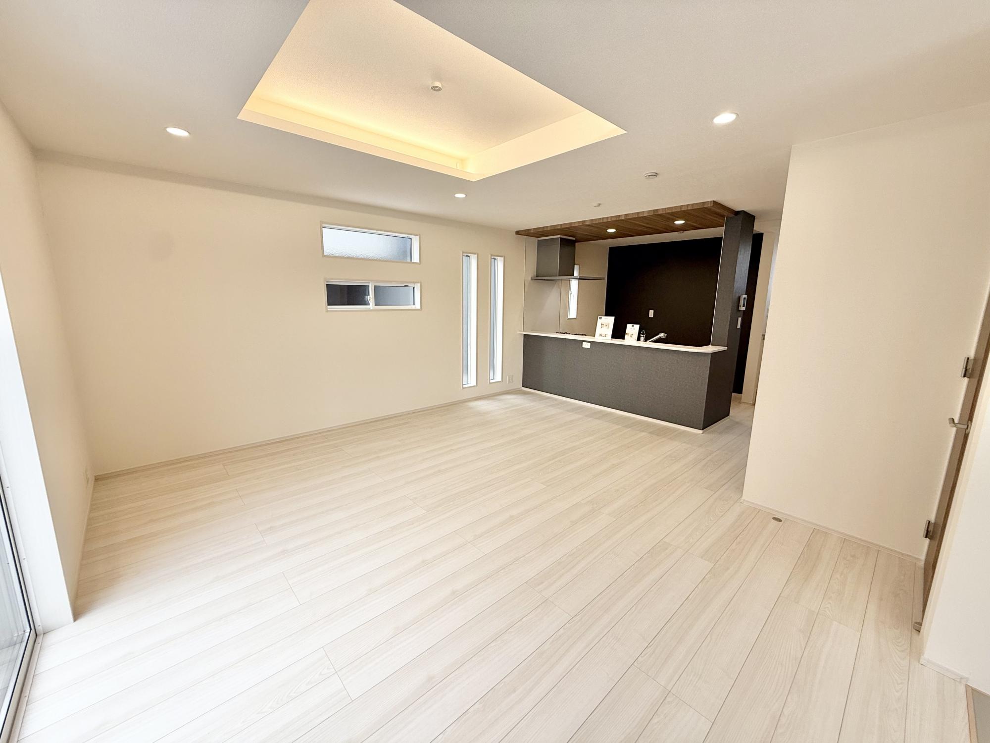 Brand New 4-Bedroom House in Tokujocho 7
