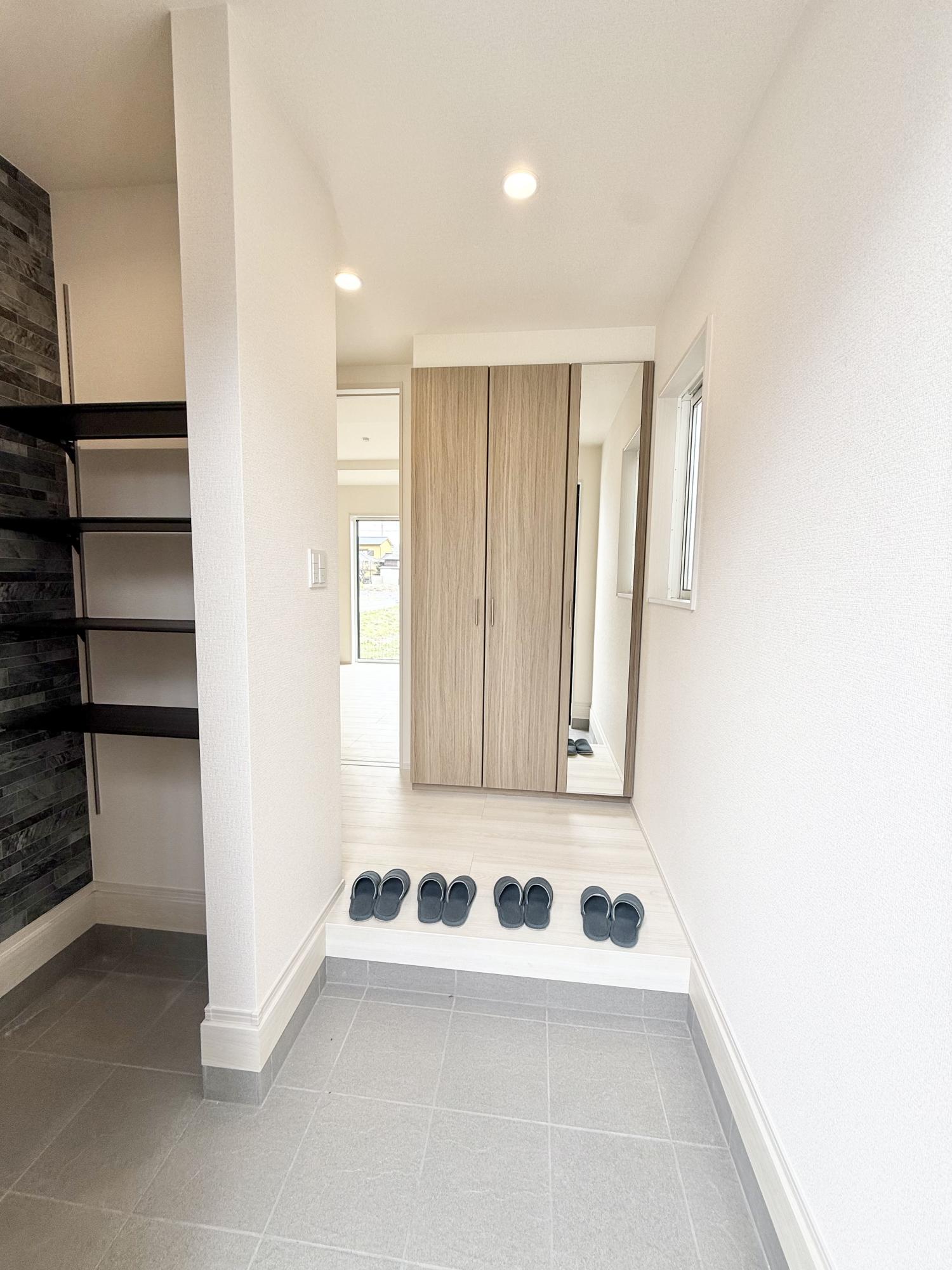 Brand New 3-Bedroom House in Tokujocho 9