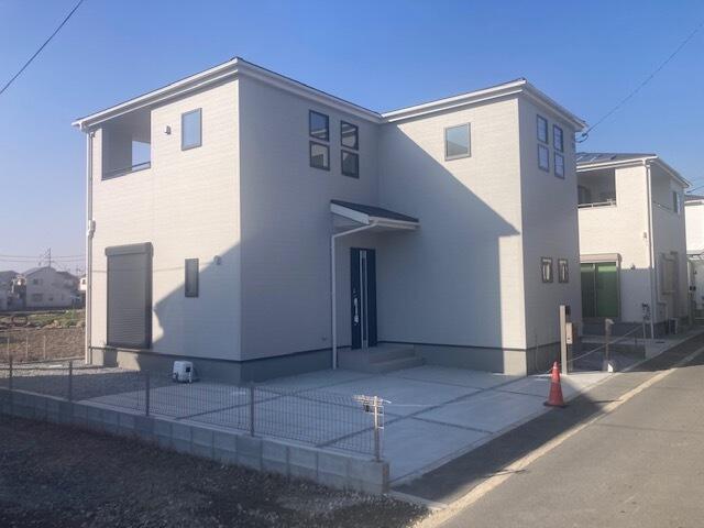 Brand New 3-Bedroom House in Tokujocho 9