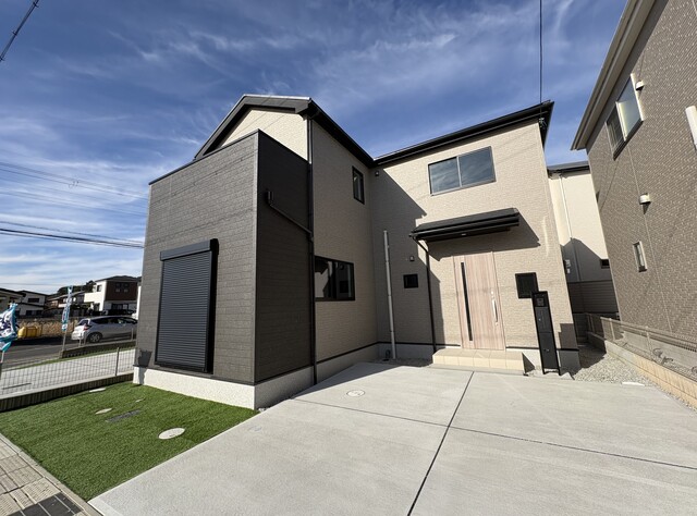 Brand New 3-Bedroom House in Furuichicho 0