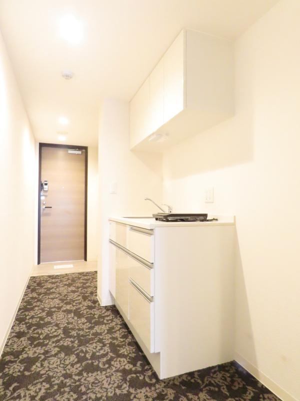 Modern Studio Condo Near Station in Shinkamata 6