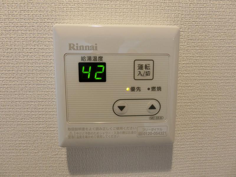 リブリ・フローレス弐番館 4