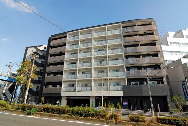 プレディアスタイル横濱沢渡 1