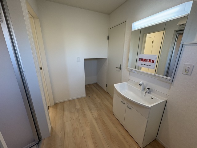 Brand New 3-Bedroom House Near Station in Iidashinden 5