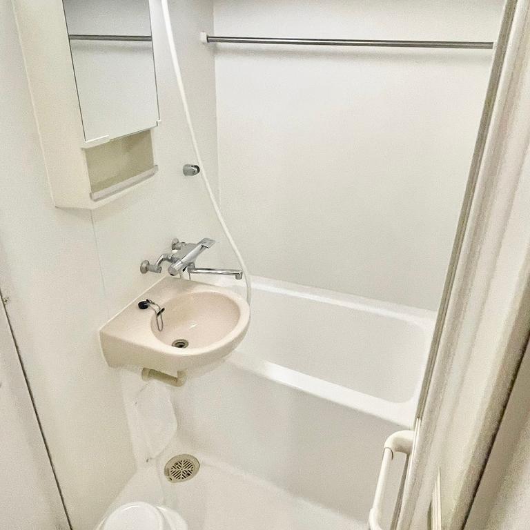 フェニックス八丁堀　（ネット接続無料　禁煙） 2